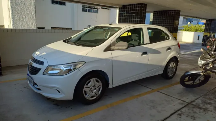 Chevrolet Onix JOY Hatch 1.0 8V Flex Mec. 4P 2018
