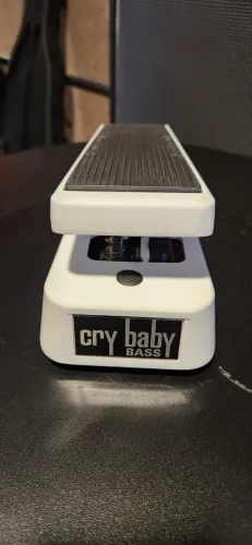 Dunlop CryBaby Bass - 105Q