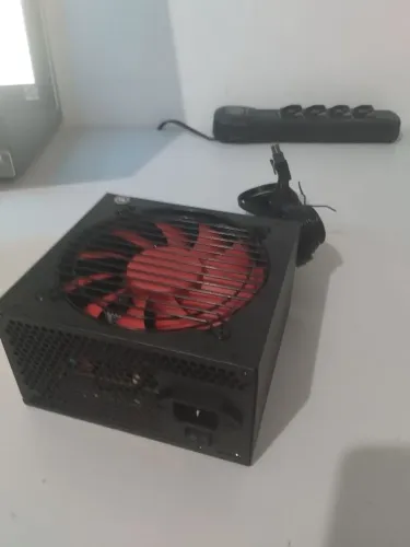 Fonte 500w bronze usada uma vez na caixa