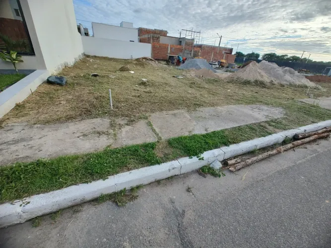 Vendo excelente terreno com 180m em condomínio fechado - Rio Largo - AL