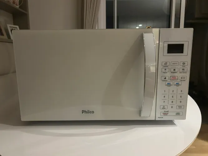 Micro-ondas Philco PMO26B 26L - Seminovo