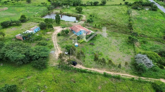 Chácara para Venda em Bezerros, ZONA RURAL, 2 dormitórios, 1 banheiro, 1 vaga