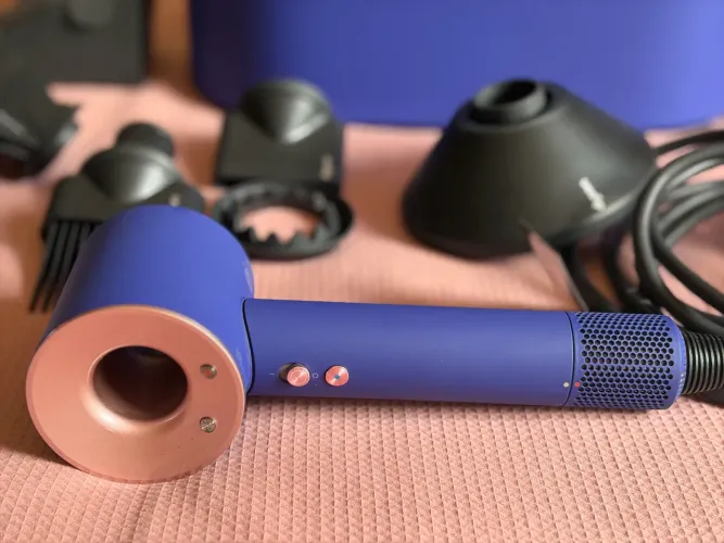 Secador Dyson Supersonic, 127V. Novíssimo, completo, manual
