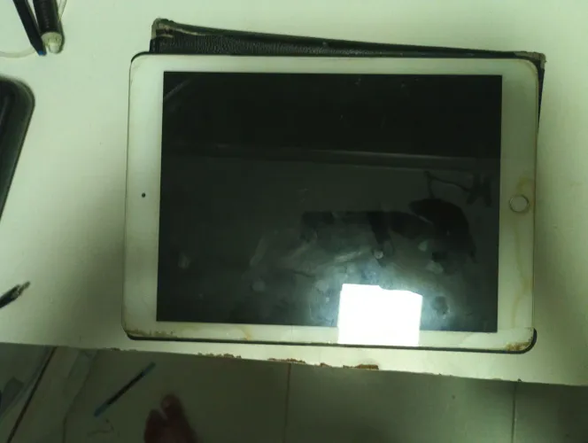 iPad 6 geração (aceito troca em iPhone)