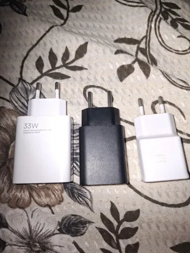 3 carregadores tipo C, Turbo, Samsung, Xiaomi e Motorola