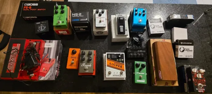 Pedais MXR Boss JHS