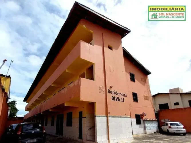 Apartamento com 2 dormitórios para alugar, 50 m² por R$ 1.200,00/mês - Cidade dos Funcioná