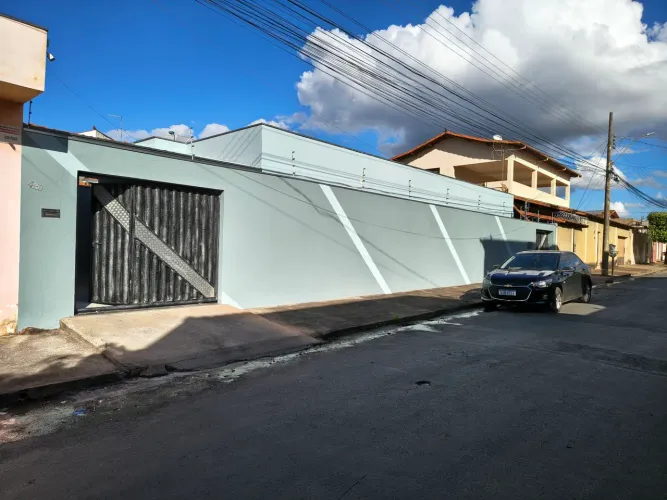 Casa 4 quartos no Monte Carmelo