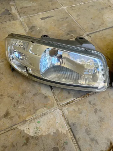 Par de faróis originais linha G4