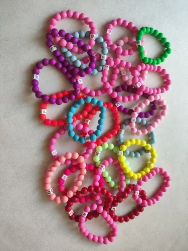 Pulseiras com a incial