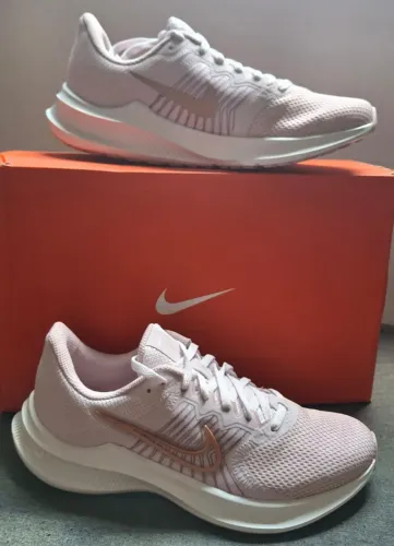 Tênis Original Feminino Nike Downshifter 11 - Tamanho 36 e 37