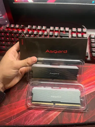 Memória RAM DDR4 Asgard 3200MHz 16GB (2x8GB) - Usada (Ótimo Estado)