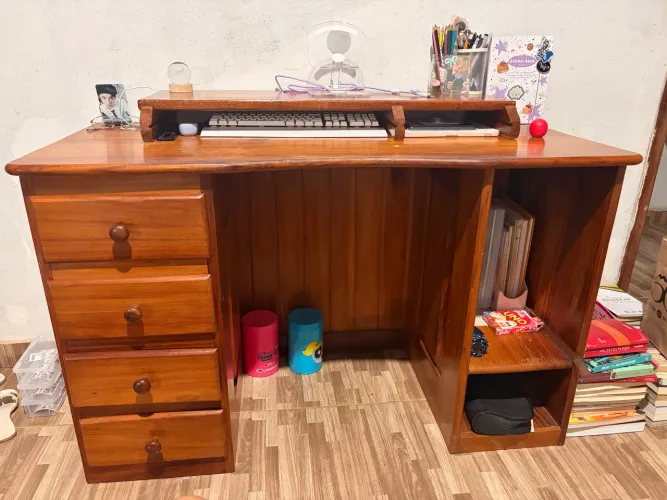 Escrivaninha em madeira maciça - Macacaúba 