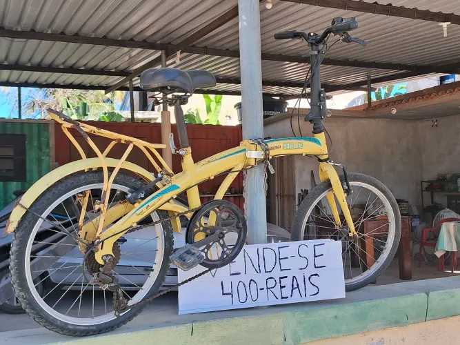 Vendo uma Bicicleta dobrável usada, porém em ótimo estado! Motivo da venda, tenho 2 .! 