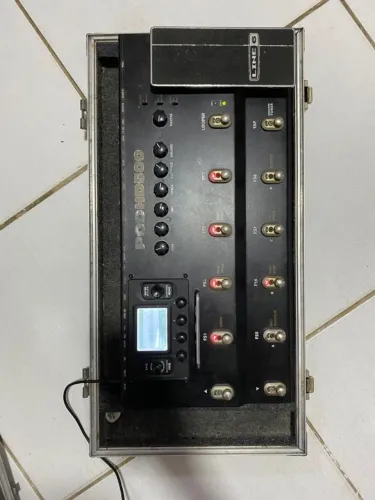 Pedaleira LINE 6 POD HD500