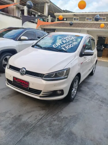 Volkswagen Fox Rock IN RIO 1.6 MI Total Flex 8V 5P 2016
