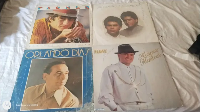 Discos variados 400 todos a 5 e uni- 10 reais