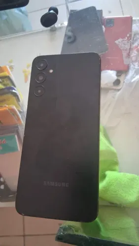Vendo Samsung A05s 128 gigas, 4 gigas Ram. Único dono.