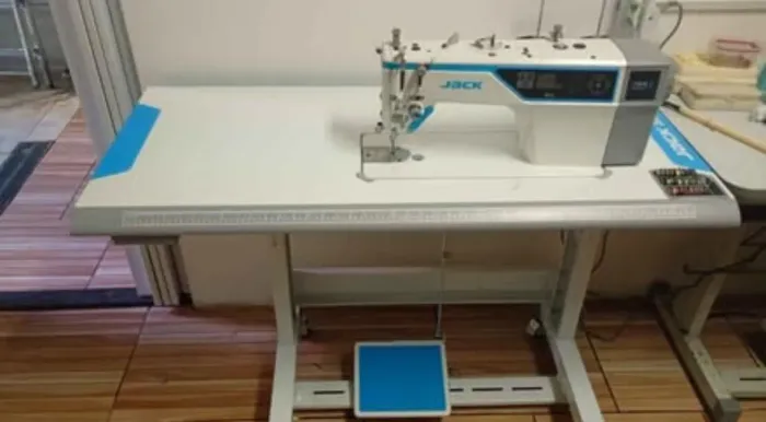 Máquina de costura