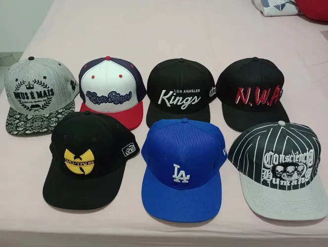 Bonés variados preço baixo