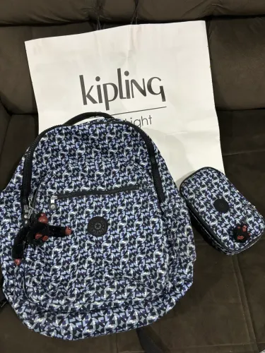 Mochila Soul XL e Estojo Kipling Geo com Nota