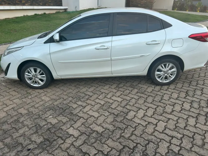 Toyota Yaris XL Sedan 1.5 Flex 16V 4P Aut. 2019