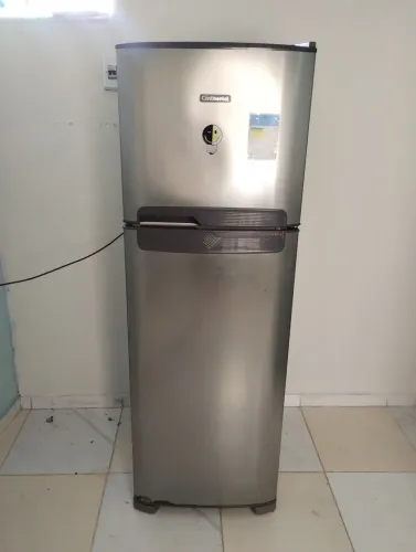 Geladeira de inox Frost Free