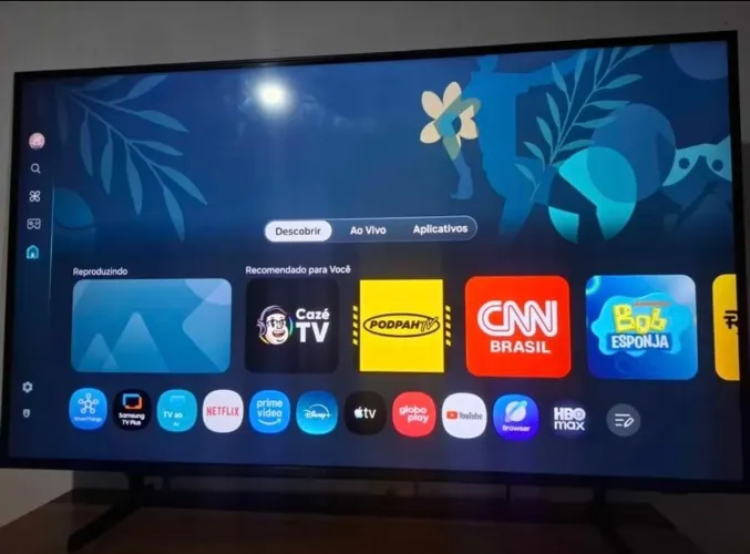 Samsung Smart TV Crystal UHD 4K 43" - Modelo UN50DU7700G com Gaming Hub