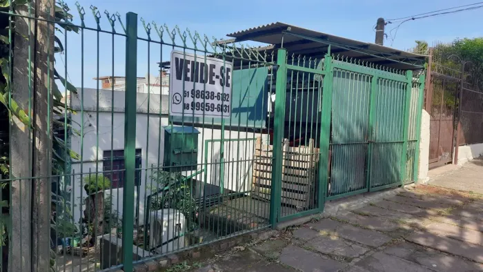 Terreno no Bairro Santo Antônio 196 M², Cercado e Murado.