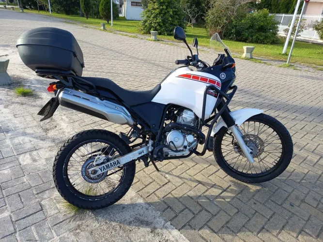 Tenere 250 