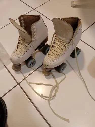 Vende-se esse patins 50,00