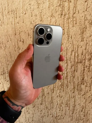 IPHONE 16 PRO// 256// EXCELENTE