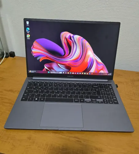 Samsung Galaxy Book 4