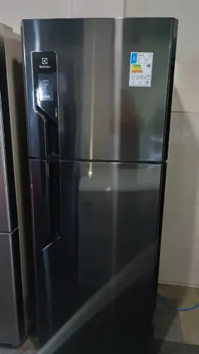 Geladeira Eletrolux Black 480L