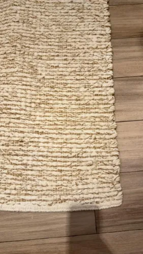 Tapete Bege - Medida: 2,60M X 3,10M