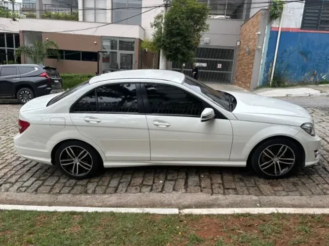 Mercedes-Benz C-180 CGI Sport 1.6 TB 16V 156cv Aut. 2014