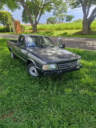 Ford Pampa 4X4 Jeep GL / L 1.6 (álcool) 1992