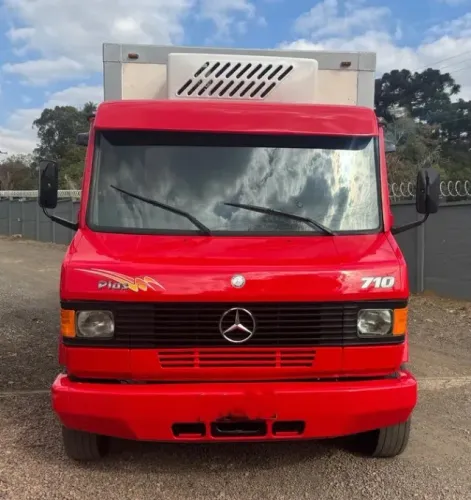 710  2012 Bau Refrigerado 