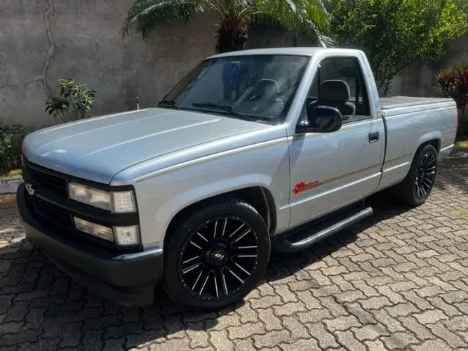 Chevrolet Silverado DLX 4.1 1998