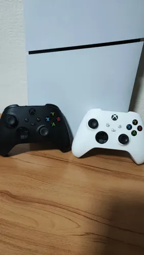 Controle semi-novos para Xbox séries S/x