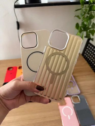 Capas iPhone 16 pro Max.