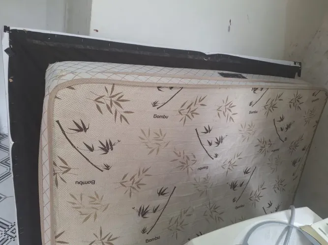 Cama box com colchão