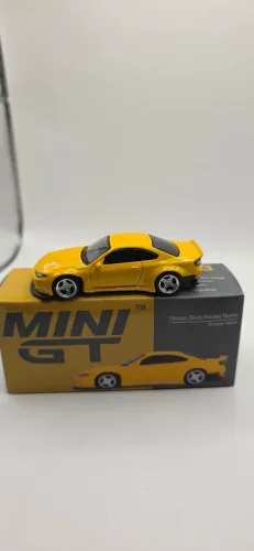 MINI GT Nissan Silvia Rocket Bunny