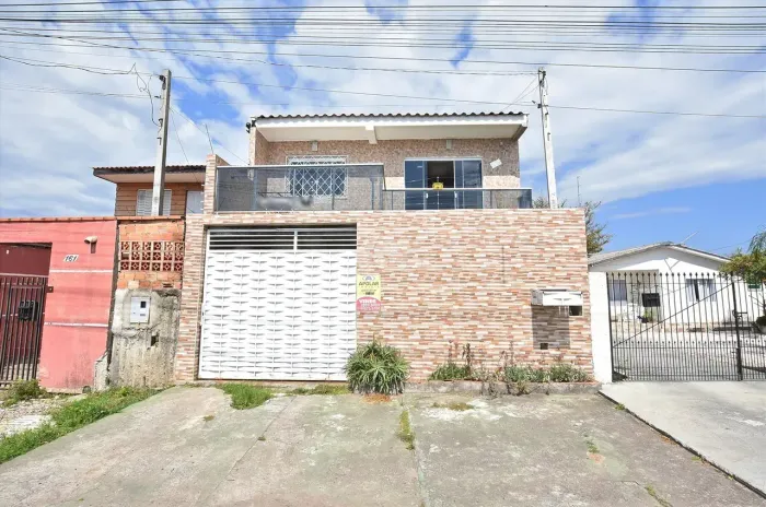 Sobrado para Venda em São José dos Pinhais - PR