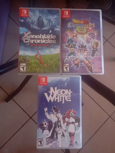 Vendo: Xenoblade, Dragon Ball e Neon White. Leia o anúncio 