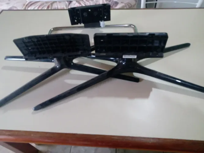 Suporte para tv.