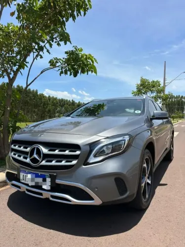 Mercedes-Benz GLA 200 Adv. 1.6/1.6 TB 16V Flex Aut. 2018
