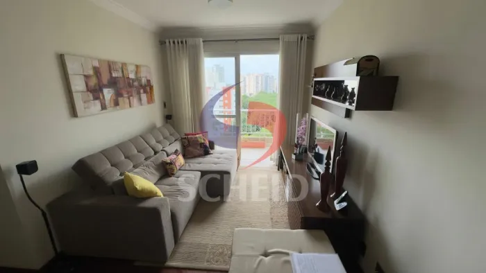 Apartamento à venda no Jardim Marajoara, com três dormitórios 82 m² útil.