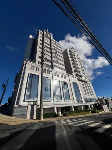 Apartamento Semimobiliado no Centro