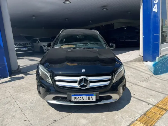 Mercedes-Benz GLA 200 Adv. 1.6/1.6 TB 16V Flex Aut. 2016